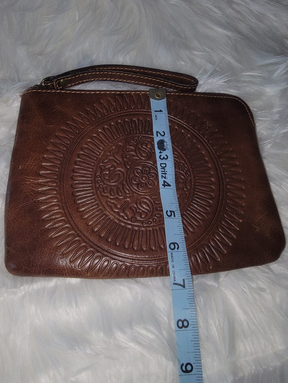 Patricia Nash Leather Embossed Tooled Medallion Wristlet - Picture 4 of 5